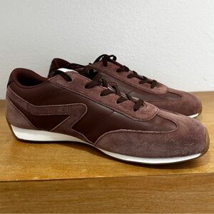 Rag & Bone Retro Runner in Merlot. Size 10